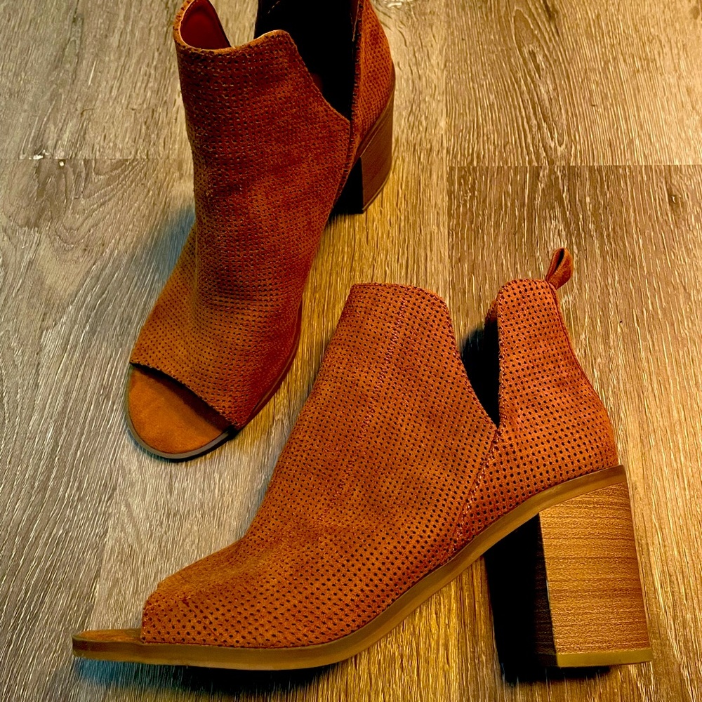 Universal Thread - Heeled Ankle Boots